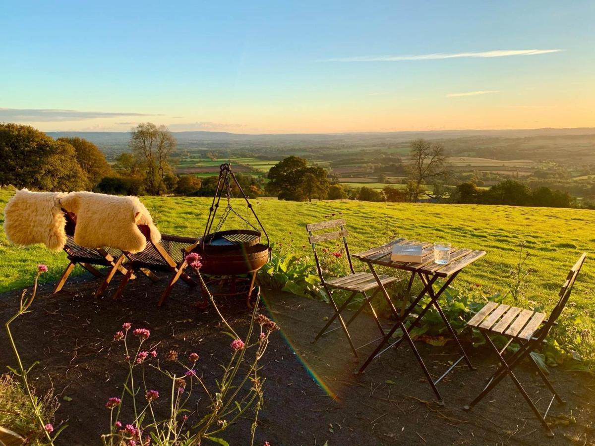 Tilbury Shepherd Huts With Hot Tubs Plus Holiday Cottages West Bagborough Exterior foto