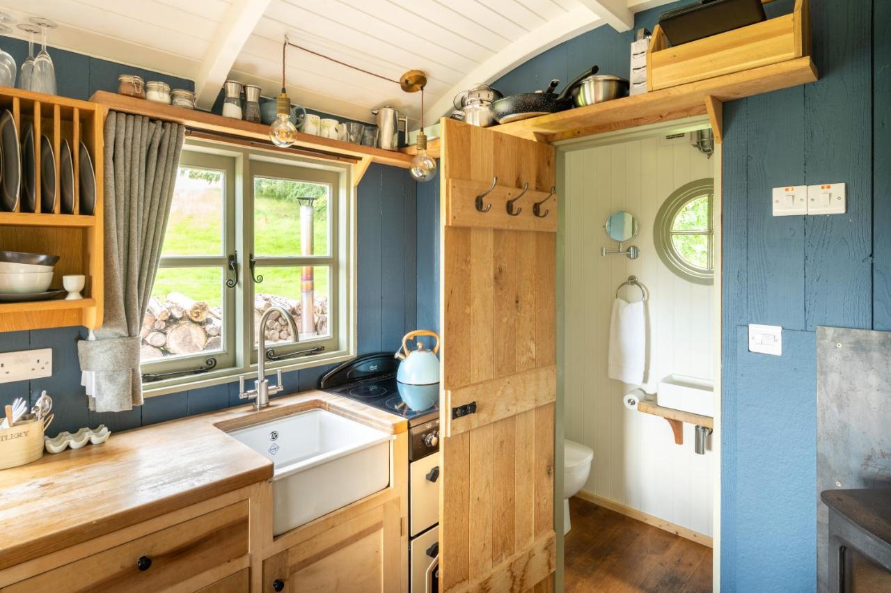 Tilbury Shepherd Huts With Hot Tubs Plus Holiday Cottages West Bagborough Exterior foto
