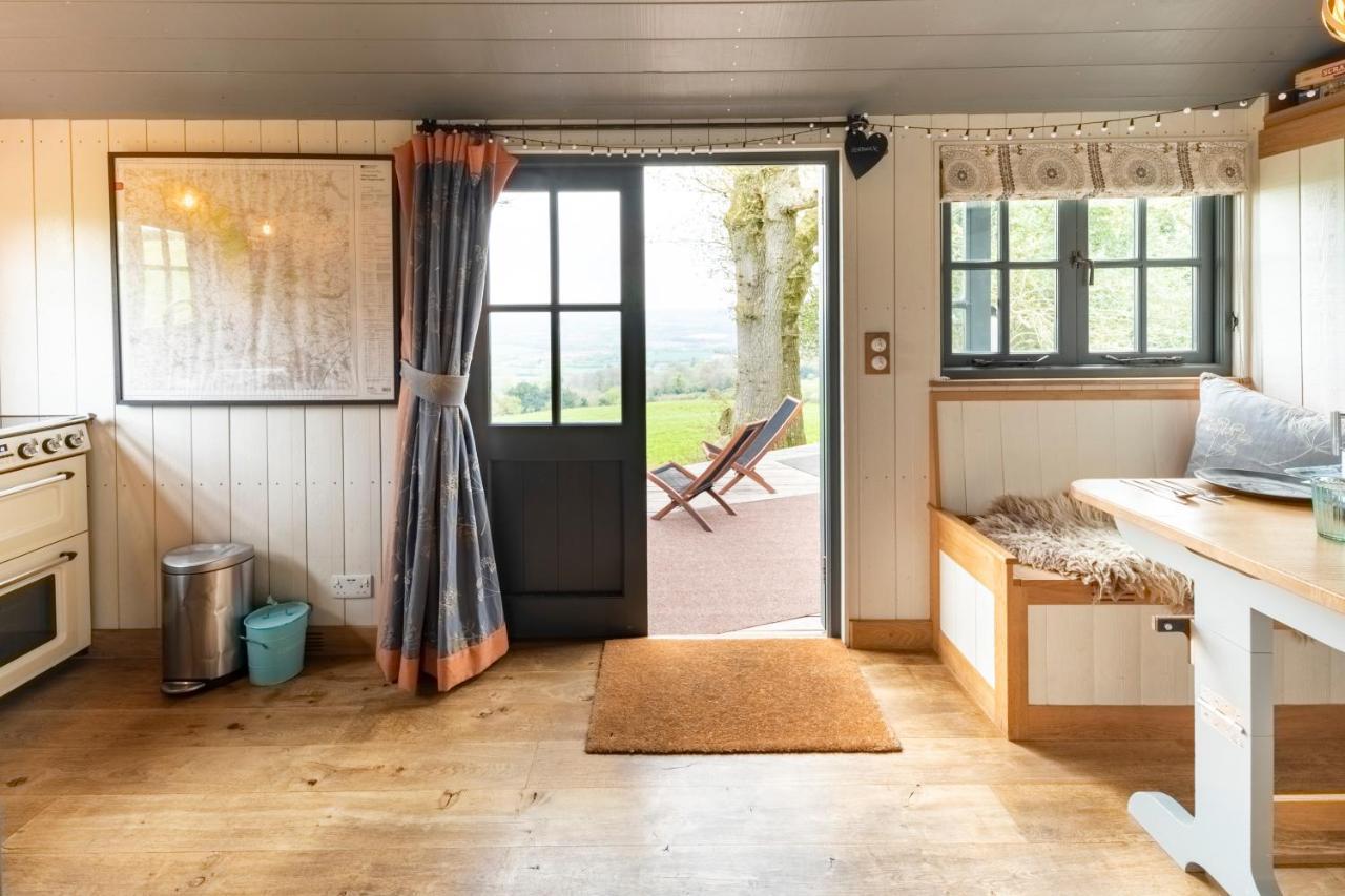 Tilbury Shepherd Huts With Hot Tubs Plus Holiday Cottages West Bagborough Exterior foto