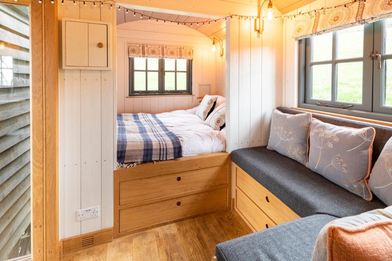 Tilbury Shepherd Huts With Hot Tubs Plus Holiday Cottages West Bagborough Exterior foto