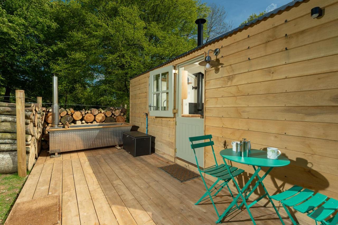 Tilbury Shepherd Huts With Hot Tubs Plus Holiday Cottages West Bagborough Exterior foto